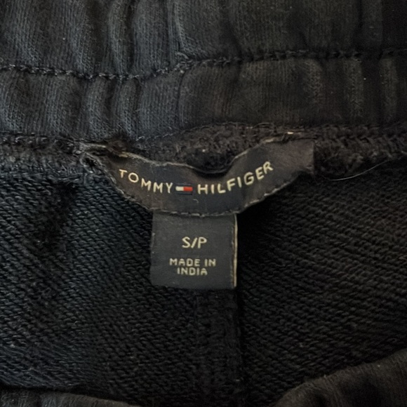 Tommy Hilfiger joggers - Picture 3 of 3